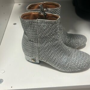 Silver little girl boots size 13